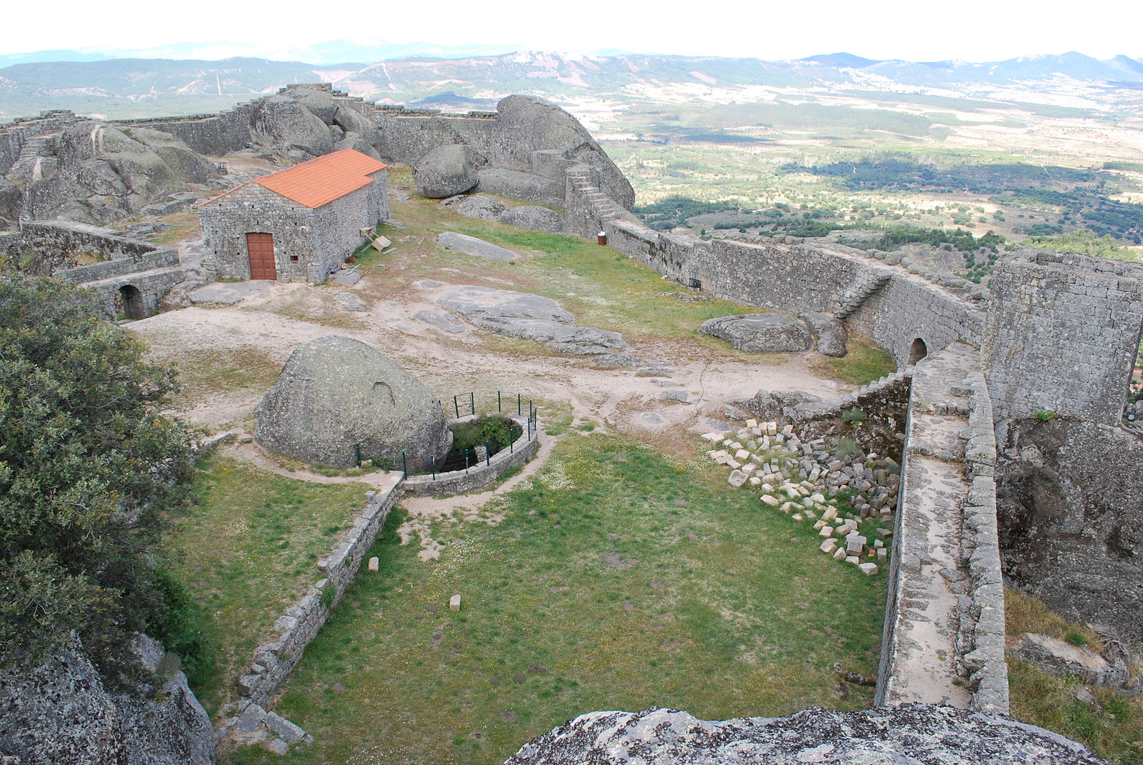 Image of Monsanto Castle